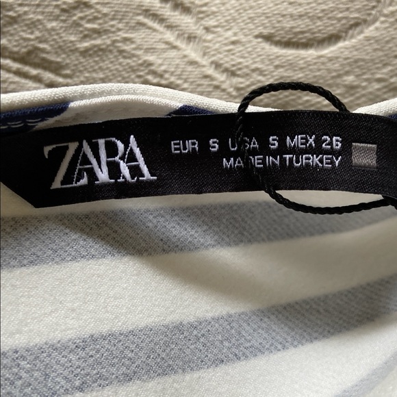 Zara Blue and White Stripped Top Easy Fit Sleeves - Picture 5 of 7